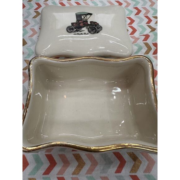 Vintage Executive Line 1902 Rambler Nash Car Porcelain Trinket Box - Picture 2 of 5